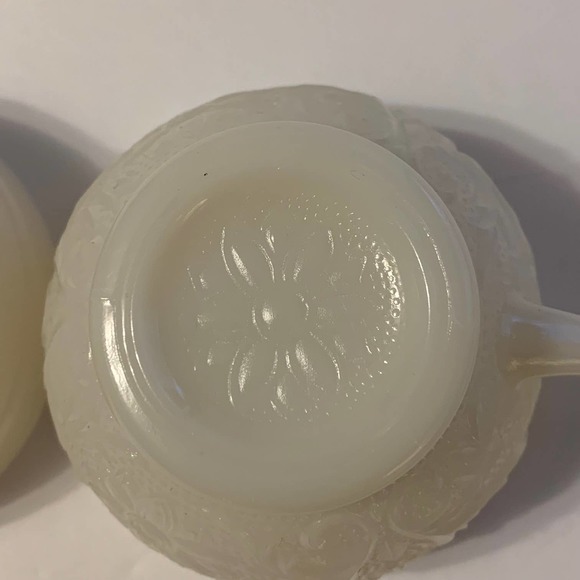 Vintage Anchor Hocking Milk Glass Tea/Coffee/Punch Replacement Cups Lot of 2 - Picture 7 of 10